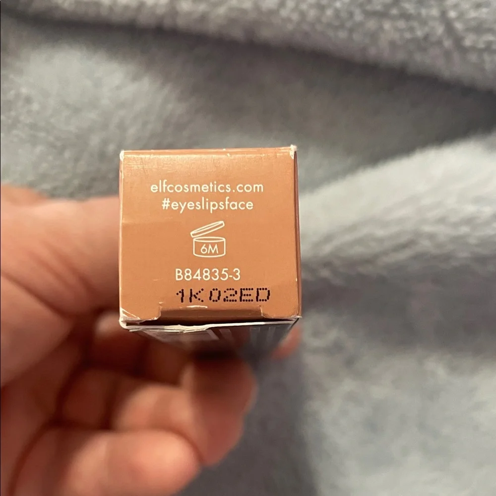ELF Hydrating Camo Concealer Vegan and Cruelty Free - Tan Latte